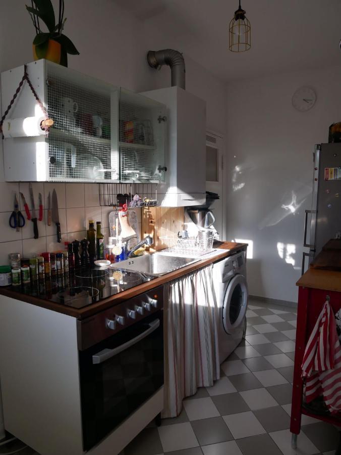 Private Room In The Centre Of Berlin Eksteriør billede